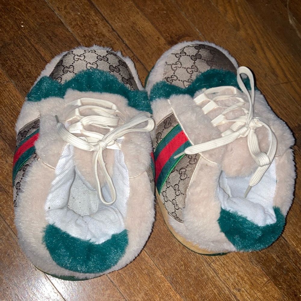 Gucci slides